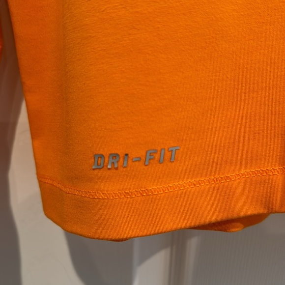 Nike Tennessee 1/4 Zip - Picture 4 of 5